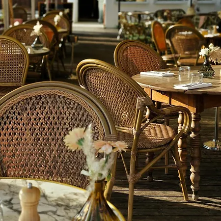 ホテル Latecoere ビスカロッス